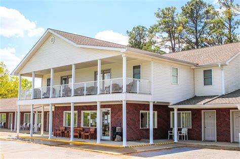 benton kentucky hotels.